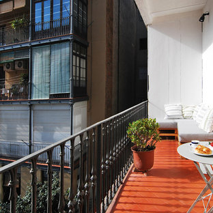 Modelo de balcones apartamento, mediterráneo, pequeño, en anexo de casas