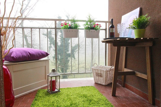 Moderno Balcone by Tocco d'Artista | Home staging & interior