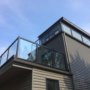 Aluminum and Glass Balcony Railings - 119