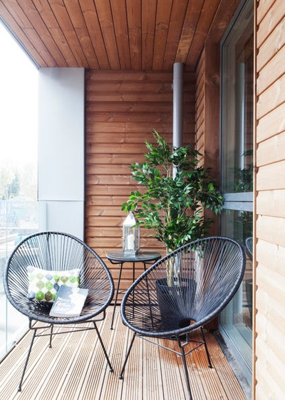 Contemporary Balcony by Studio Morton