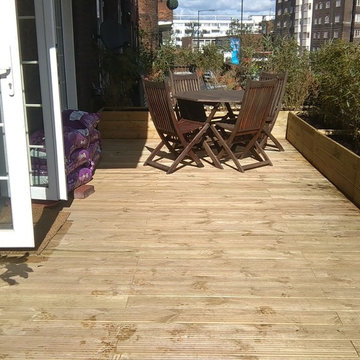 Decking and planters for a London Terrace