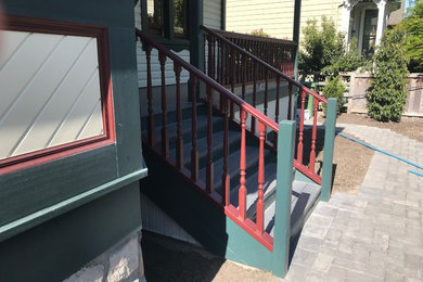 Example of an arts and crafts balcony design in Vancouver