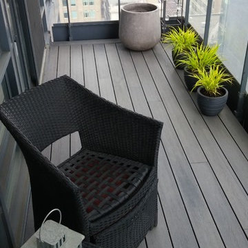 King West Toronto Staggered Composite Deck