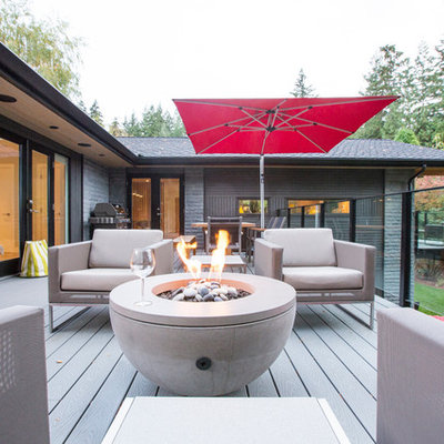 Example of a large trendy balcony design in Vancouver with no cover