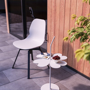 OTTITI BUD Table, Metal Simple Designed End/Side Table Four-leaf Clover Coffee T