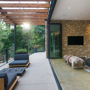 Outdoor Deck to Living Room