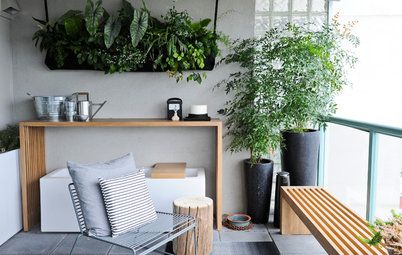 16 Ways to Create the Perfect Pocket-sized Balcony Garden