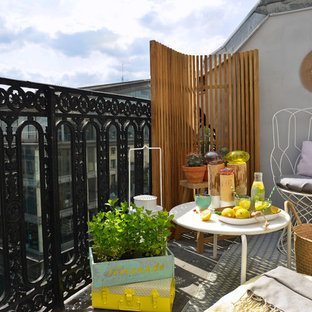 Foto de balcones ecléctico pequeño