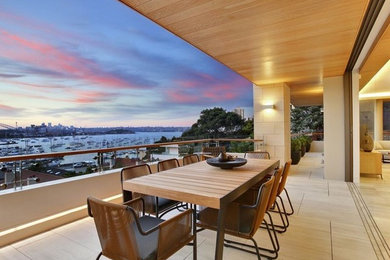 Design ideas for a contemporary balcony in Sydney.