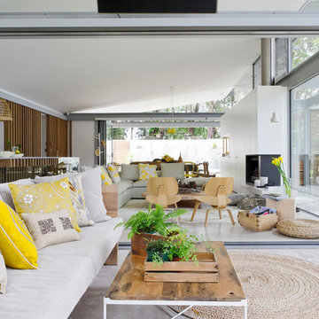 Indoor - outdoor living - balcony - Avoca Weekender - Avoca Beach House at Avoca