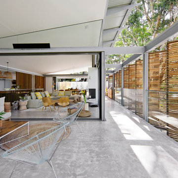 Indoor-Outdoor living - Balcony breezeway - Avoca Weekender - Avoca Beach House