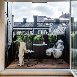Immagine di un balcone nordico di medie dimensioni con nessuna copertura