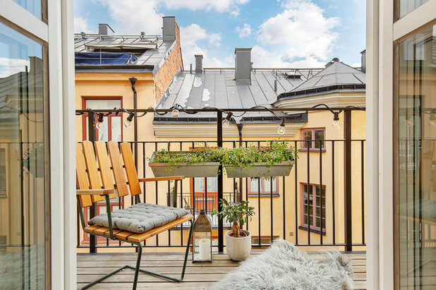 Balcone by Scandinavian Homes