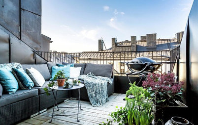 Trending Now: 15 Balconies With Cool Lounging Ideas
