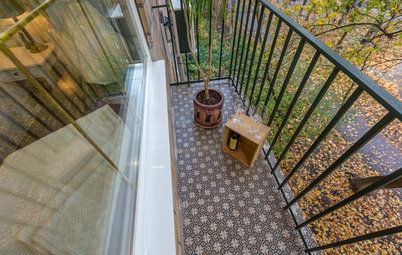 Просто фото: Осенние балконы из разных стран — 25 вариантов