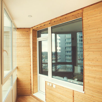 Остекление, утепление и отделка балкона в восточном стиле