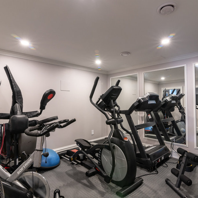 Basement Gym - Photos & Ideas | Houzz