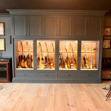 Built in humidified guitar cabinet