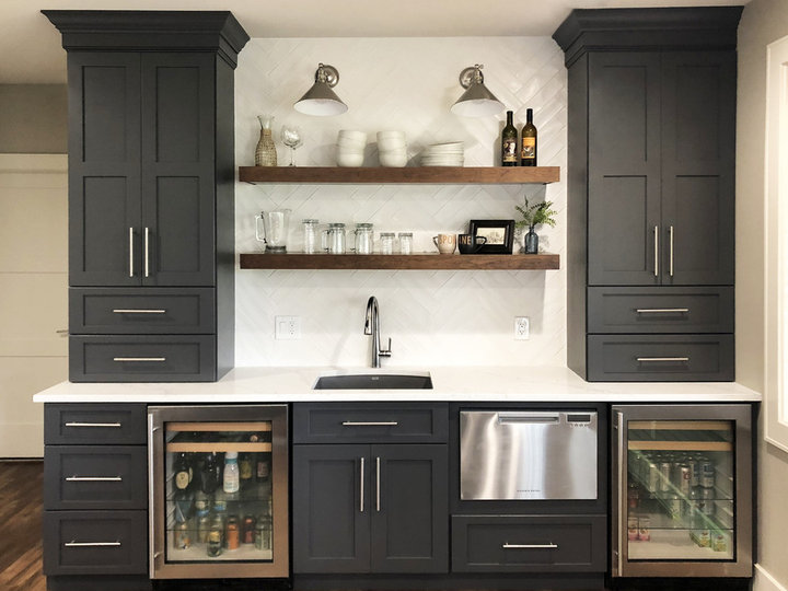 Walk Out - Transitional Basement