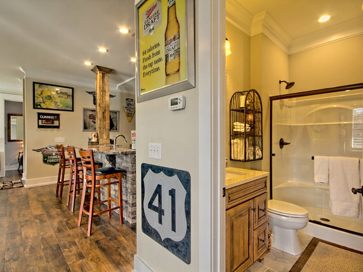 Craftsman Basement - Basement