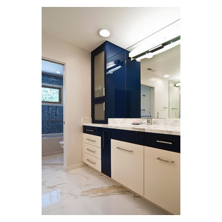 Oceano Bathroom - Modern - Basement - San Francisco - by Yana Mlynash ...