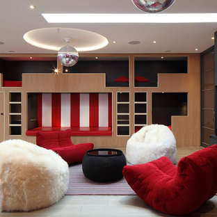 This is an example of a contemporary basement in London.