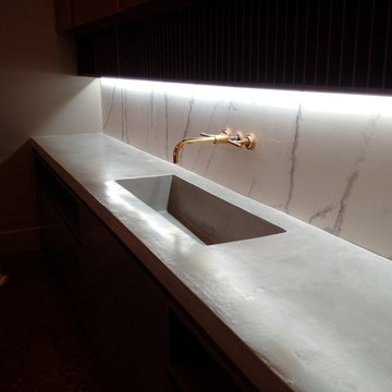 Poured in place countertop with cast sink