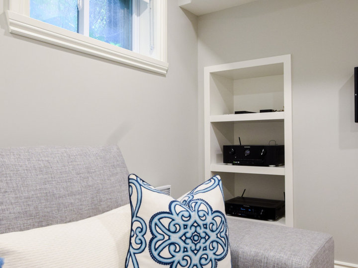 Basement - Farmhouse Basement