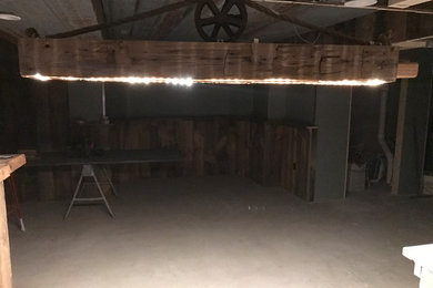 Basement - farmhouse basement idea in Bridgeport