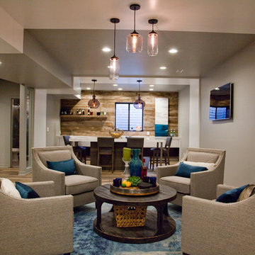 Siting area leading to full Bar