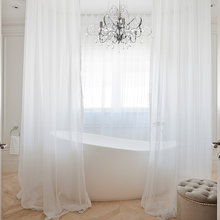 Dreamy & Romantic Bathroom