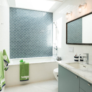 10th Street - Bathroom