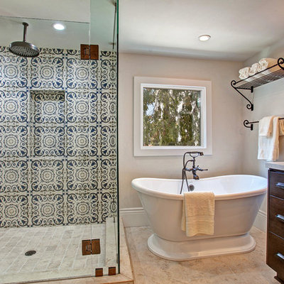 Example of a classic freestanding bathtub design in San Diego
