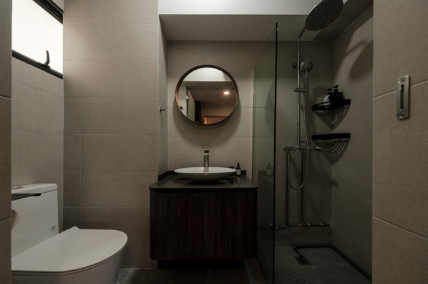 Modern Bathroom by Starry Homestead Pte Ltd