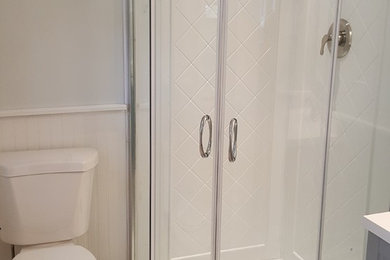 Example of a classic bathroom design in Richmond