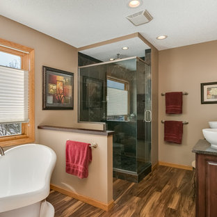 75+ Bäder mit Schieferfliesen und grüner Waschtischplatte Ideen