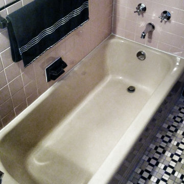 1935 Colonial Bath