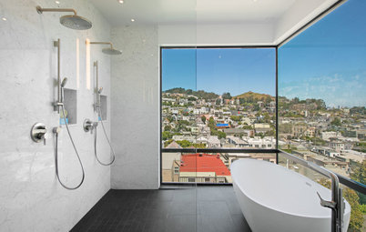 10 Beautiful Bathrooms With a View