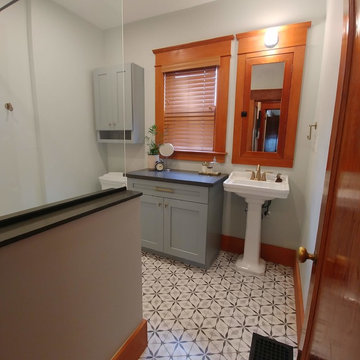 32nd Avenue Bathroom
