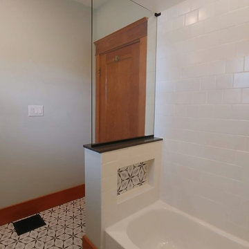 32nd Avenue Bathroom