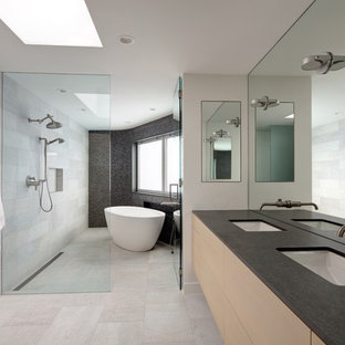 75+ Skandinavische Badezimmer mit Granit-Waschbecken/Waschtisch Ideen