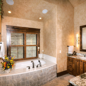 834 Preston Way - Master Bathroom