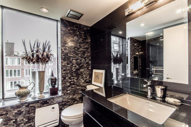 モントリオールにあるトラディショナルスタイルのおしゃれな浴室の写真