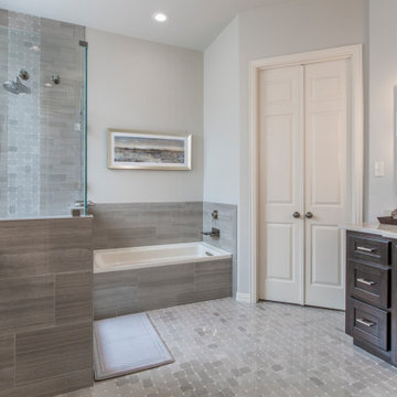 A Builder-Grade Master Bathroom Gets A Modern Upgrade