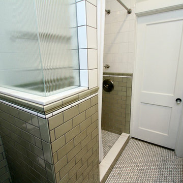 A Clean and Light Retro Bathroom