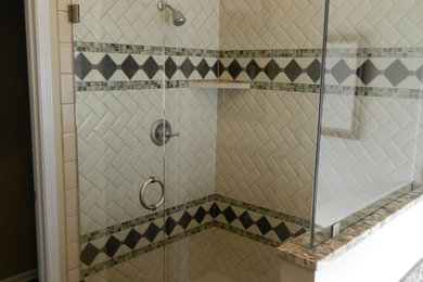 This is an example of a traditional bathroom in Birmingham.