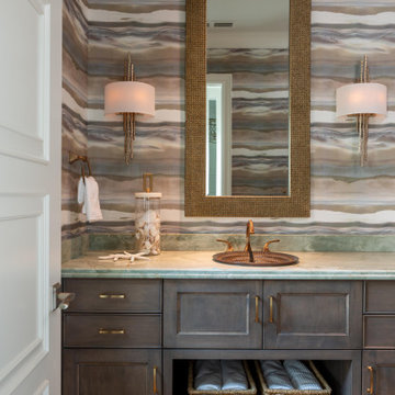 A Hint of Coastal Elegance