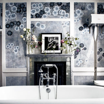A look inside Kate Moss' Bathroom