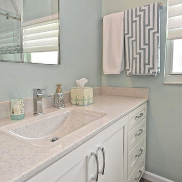 A White Coastal Bathroom // Sarasota