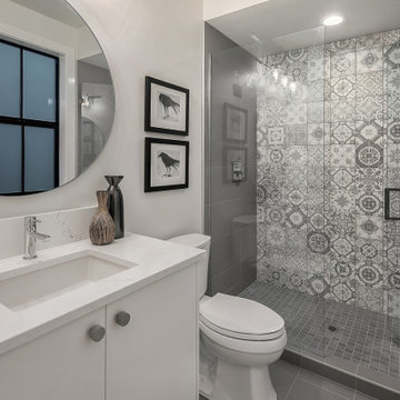 Accent Patchwork Quilt Tile in Shower